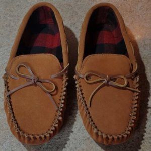Canadiana women's Josephine moccasin slippers Size 10